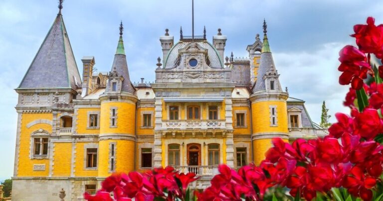 🏰🍷Экскурсия: ВСЁ О МАССАНДРЕ: Дворец и винная сказка