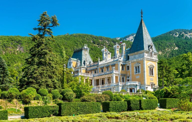 🏰🍷Экскурсия: ВСЁ О МАССАНДРЕ: Дворец и винная сказка